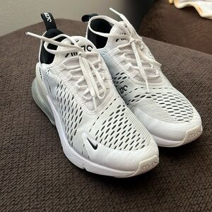 Nike Air Max 270